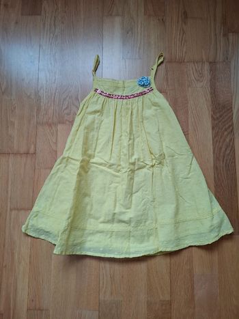 Robe jaune légère 4 ans