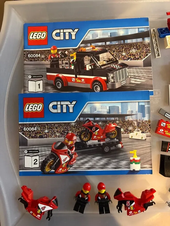 Lego 60084 Le transporteur de motos de course - photo numéro 2