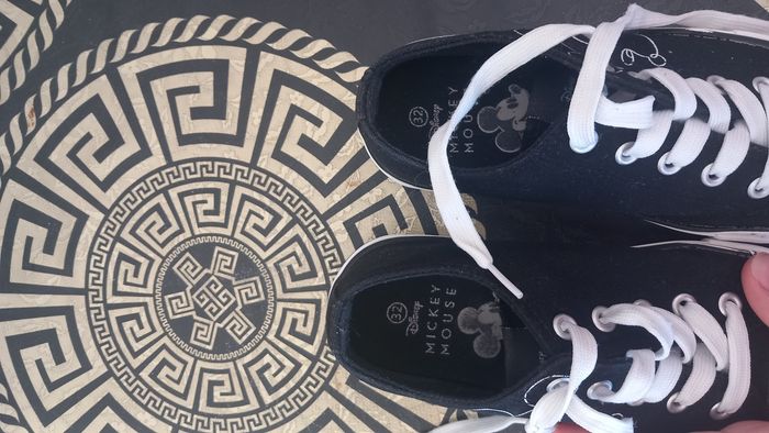 Baskets mickey taille 32 - photo numéro 5