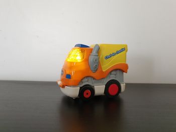 Tut tut bolide Push&Go "Xavier, chef de chantier" VTech