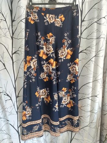 Joli pantalon fluide large à fleurs neuf taille M
