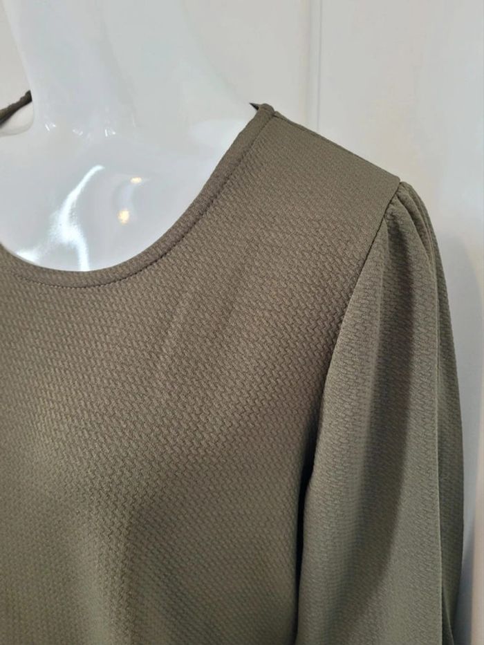 Jolie robe Calze del Mondo taille L (38/40) - photo numéro 2