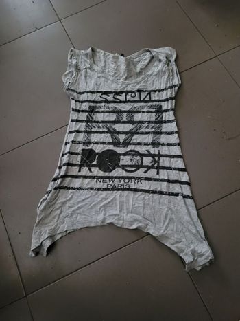 T-shirt kiabi taille 34/36