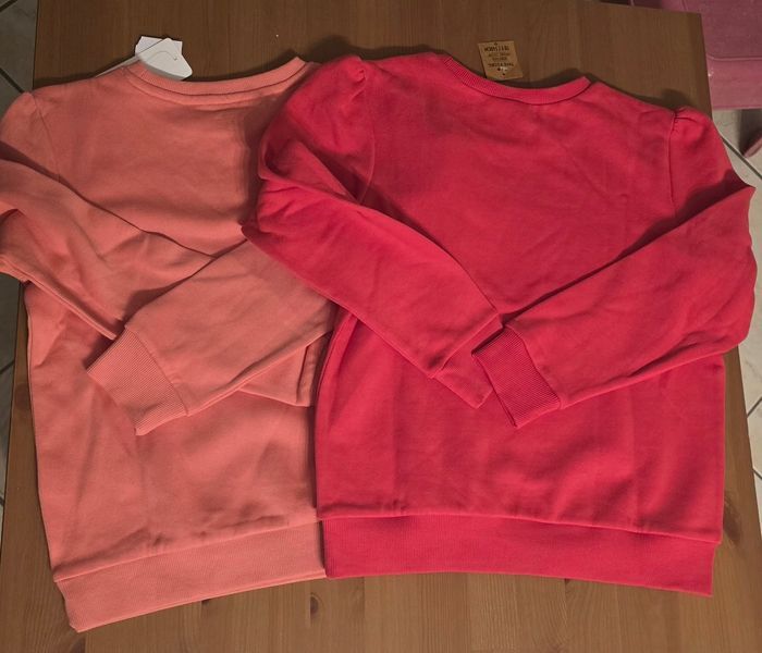 (Neufs non portés) 🏷🩷🤩😍🥰sweats molleton 10 ans fille 🥰😍🩷 - photo numéro 3