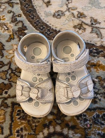 Sandales Geox taille 23