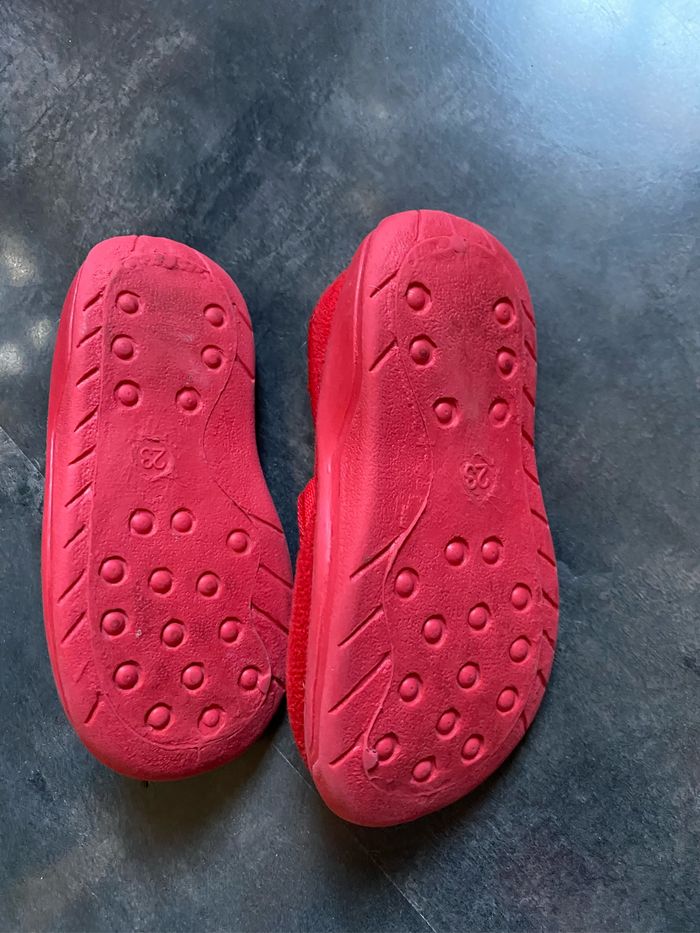 Chaussons velours rouge beau gosse comme papa 23 - photo numéro 3
