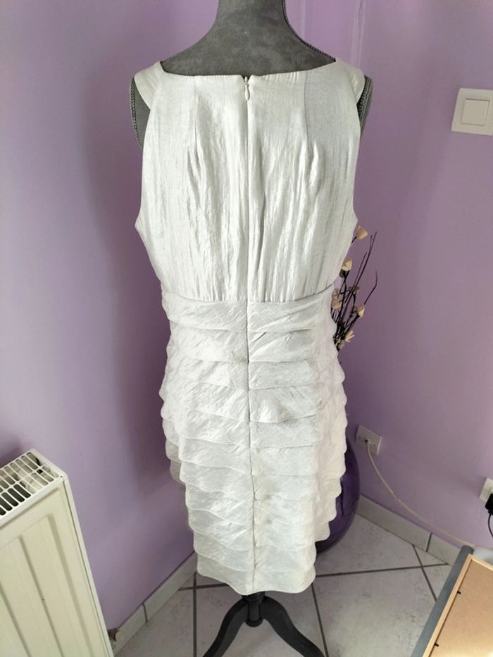 Jolie robe - photo numéro 5