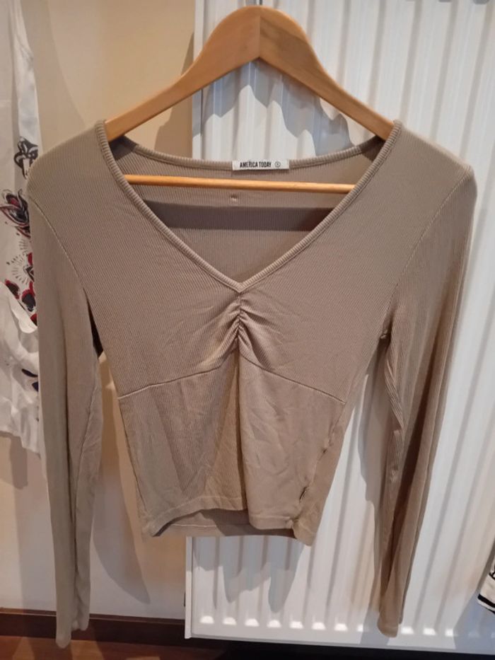 Haut america today s beige