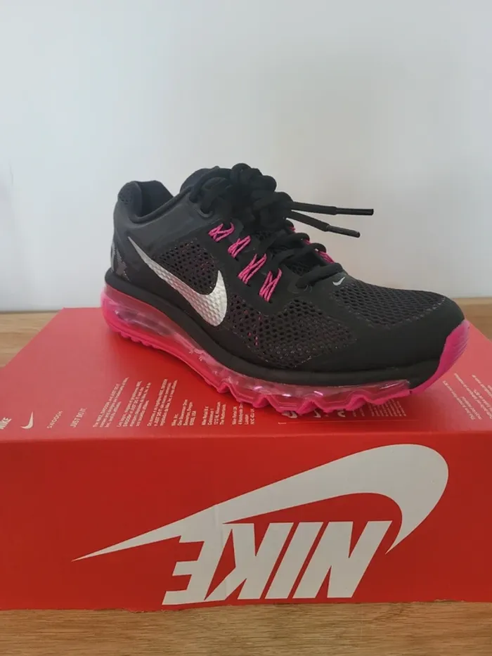 Nike Air Max 2013 T39 GS 100% Authentique - photo numéro 2