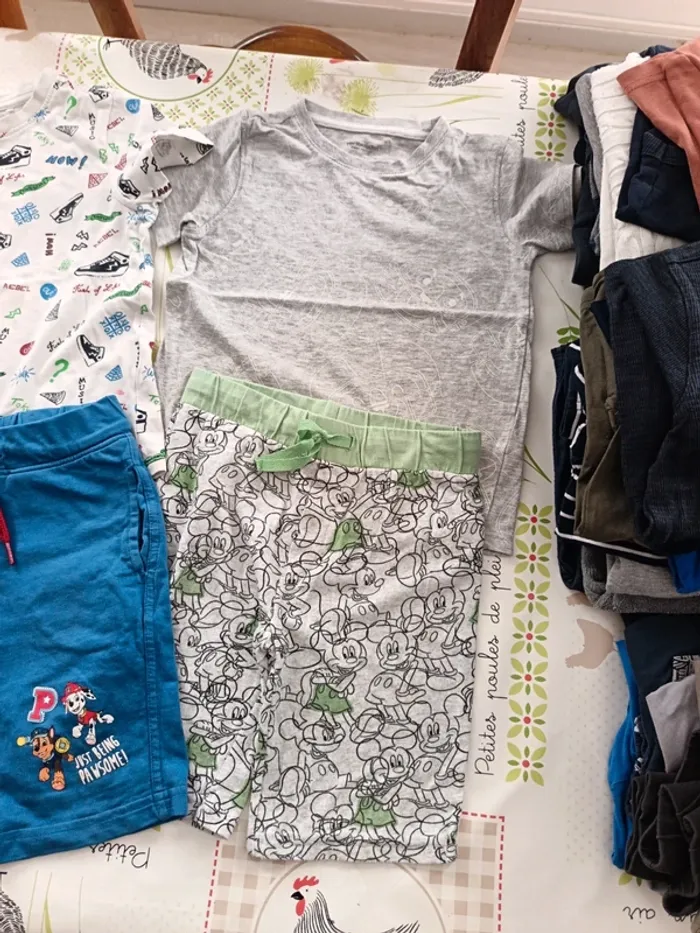 Lot de 2 ensembles haut 5 ans bas 4 ans - photo numéro 3