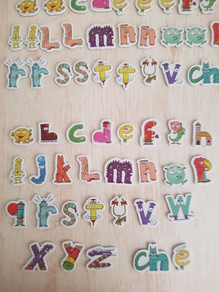 Valisette magnétique et magnets alphabet des Alphas - photo numéro 10