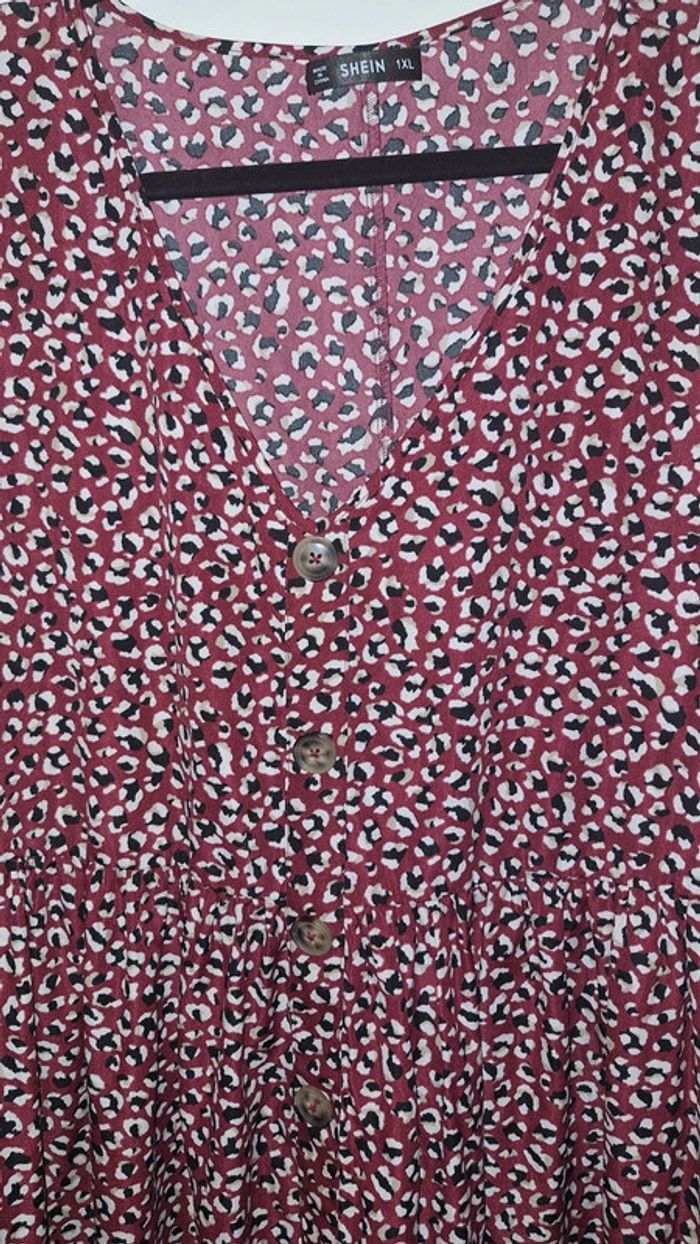 Robe bordeaux motifs léopard 🐆 - photo numéro 3