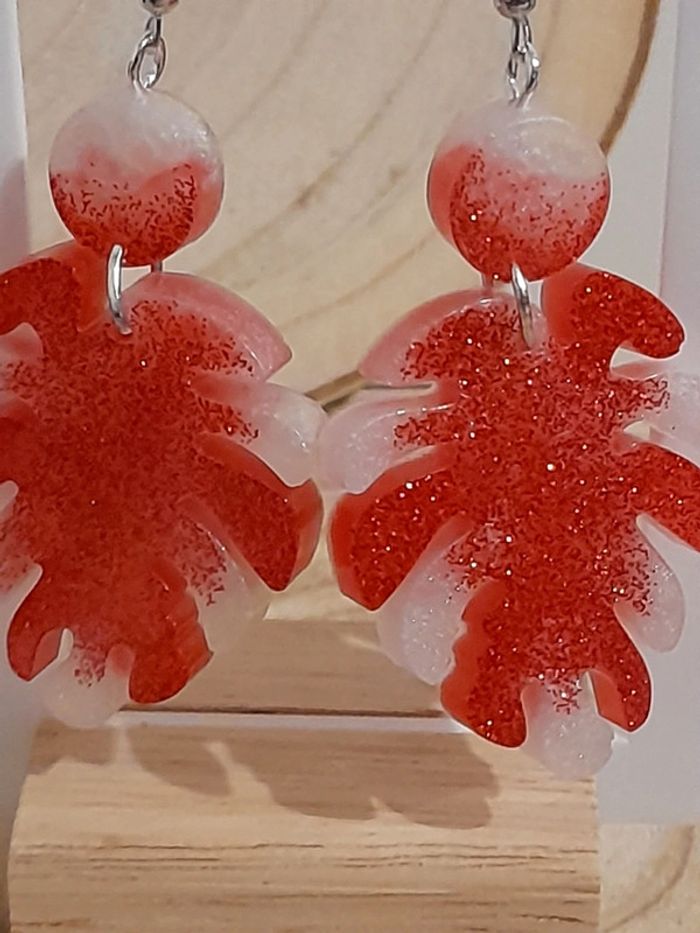 Boucles d'oreilles feuilles rouges - photo numéro 2