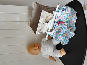 Short fille 6 ans – motif floral coloré – très bon état 🌸