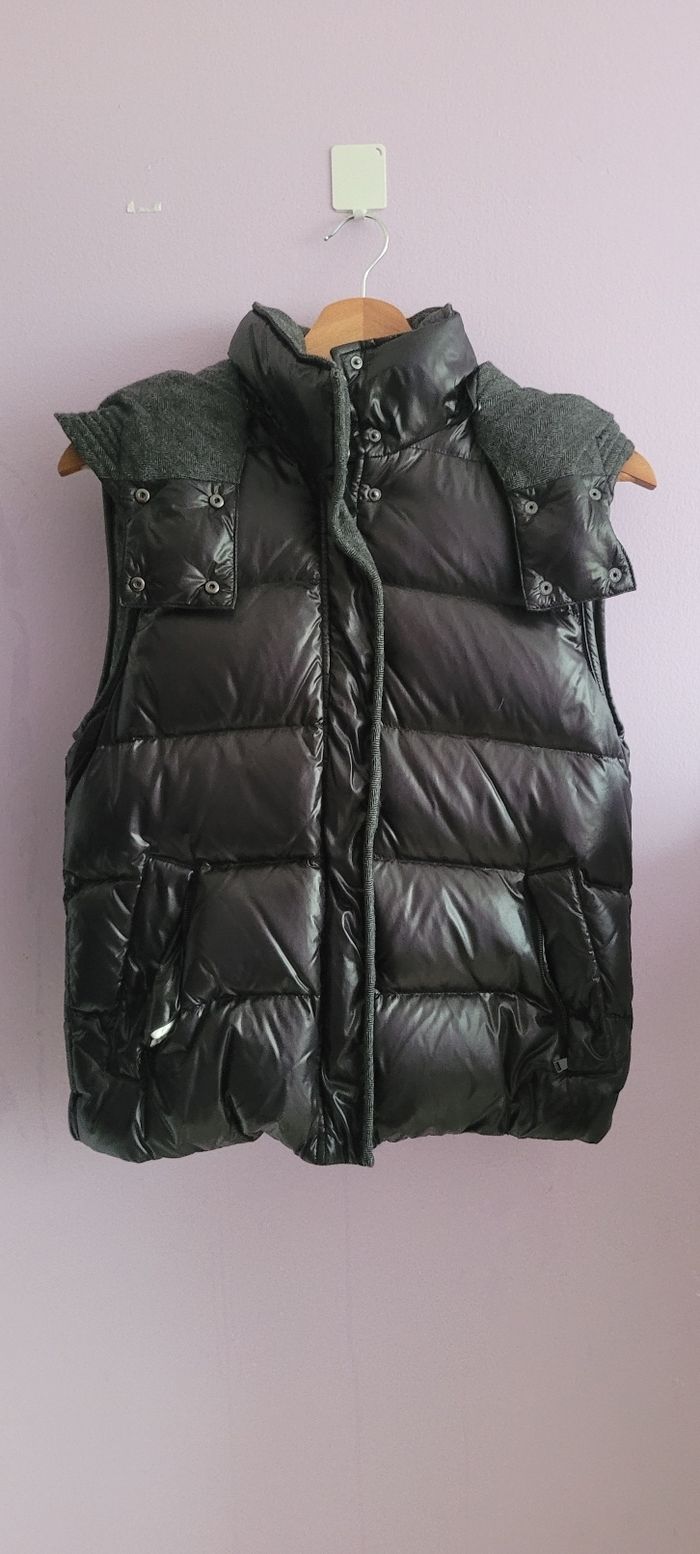 Doudoune sans manches avec capuche détachable