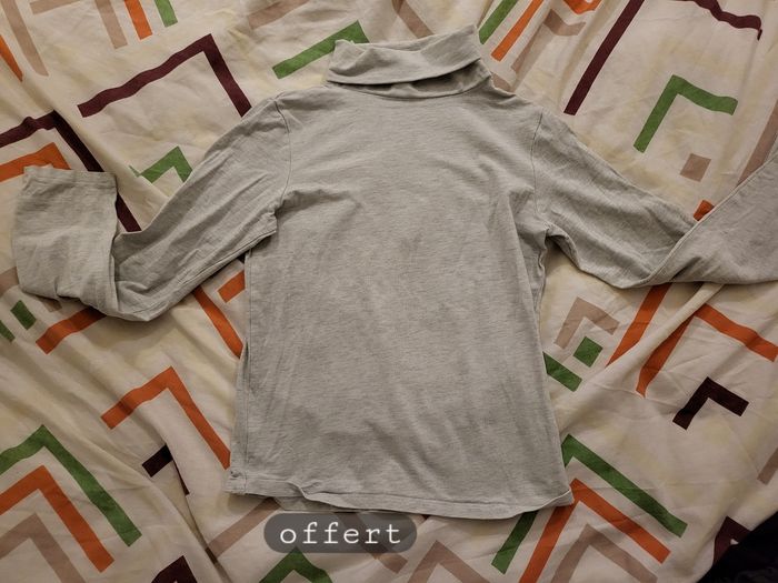 Lot 4 sous-pull et 1 tee-shirt ML thermolactyl - photo numéro 9