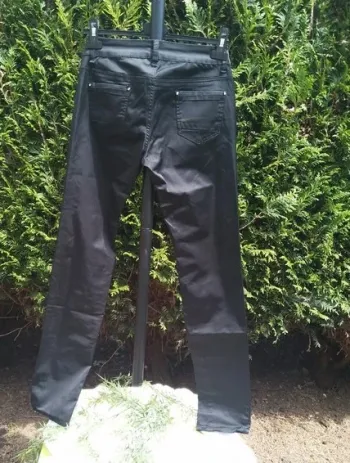 👖pantalon taille 38 simply chic noir effet satinée