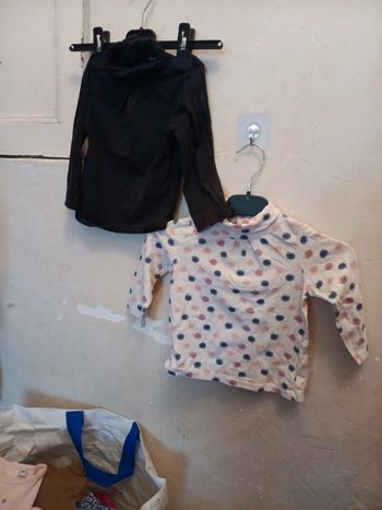 Lot 2 sous pulls 18 mois