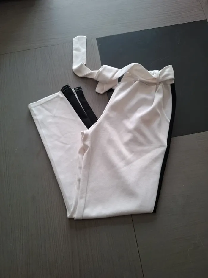 Pantalon blanc taille 36