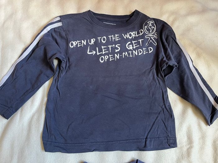 2 pulls fins 4 ans - photo numéro 2