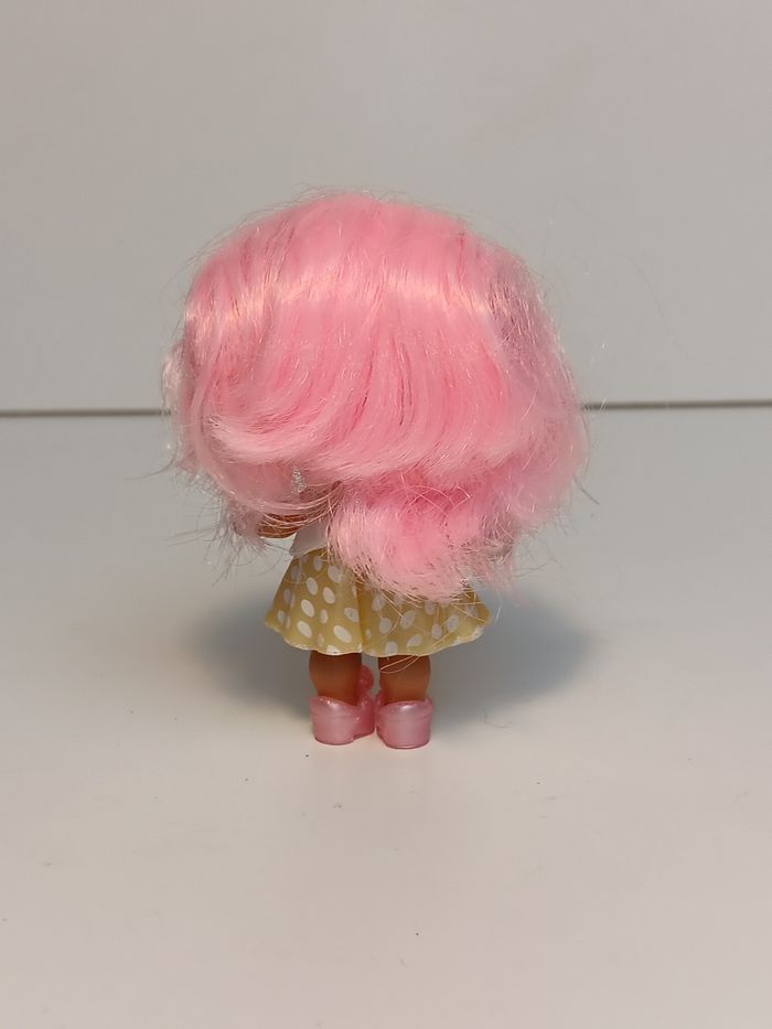 LOL Surprise Prom Queen
Poupée et ensemble compris - photo numéro 2