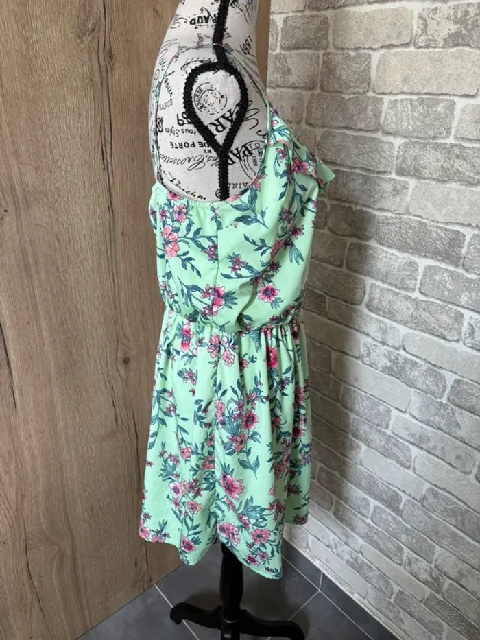 Robe a bretelles imprimées fleuris taille L - photo numéro 2