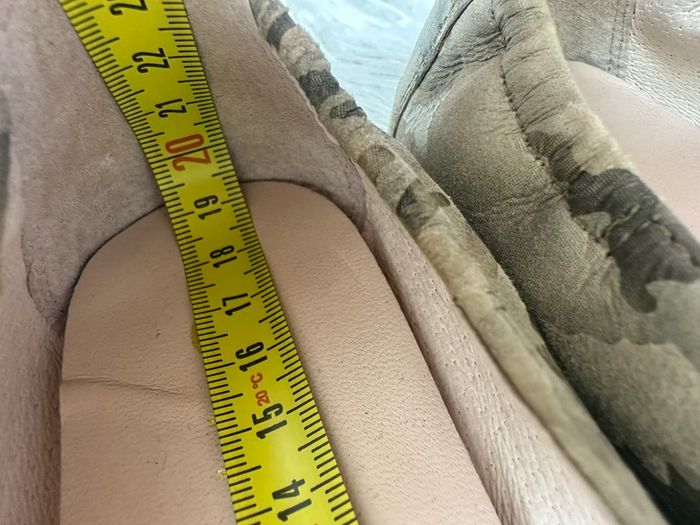 Paire de slipper Unisa taille 31 - photo numéro 4