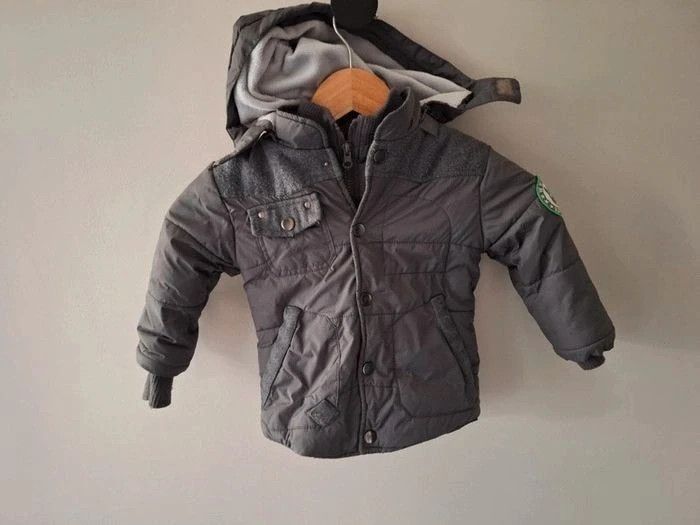 Veste zippée capuche grise Tom et Kiddy 24 mois