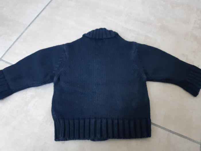 Gilet Kiabi 1 mois - photo numéro 2