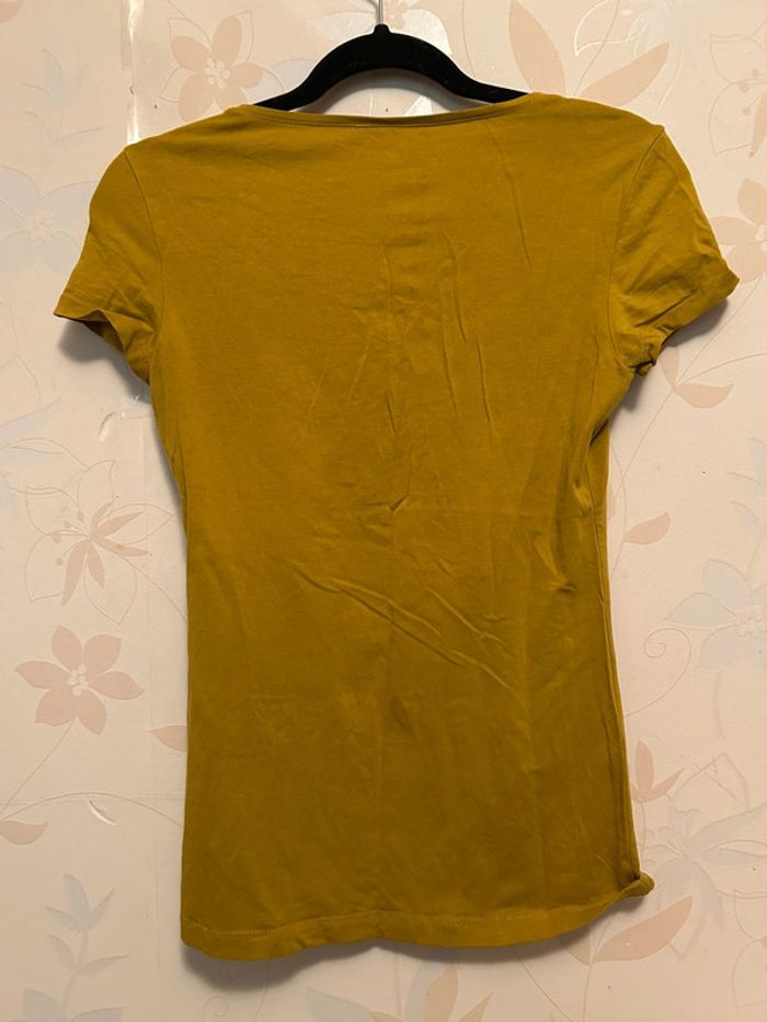 T-shirt jaune moutarde - photo numéro 3