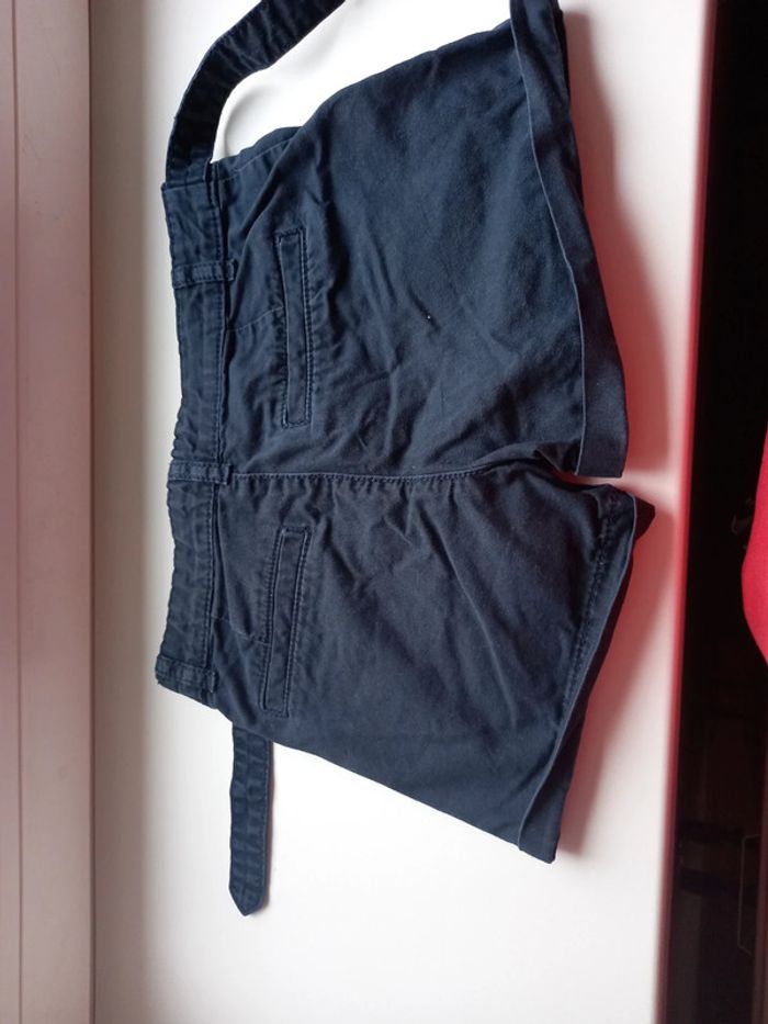 Short fille - photo numéro 2