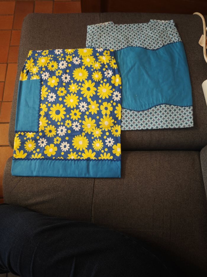 Lot 2 tablier avec bavette