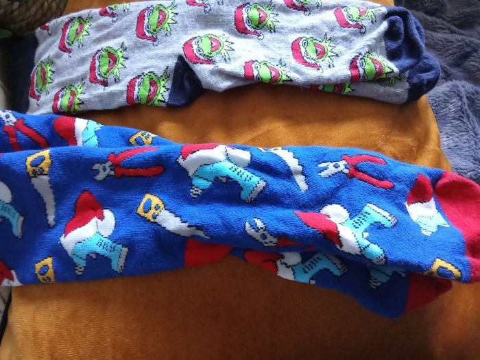 Lot de chaussettes à motifs noël et Pringles - photo numéro 2