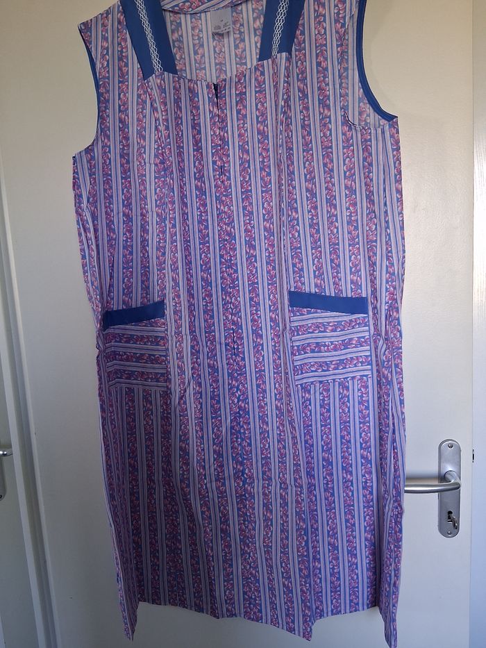 Blouse de cuisine vintage rose et bleu " t- 56" neuf
