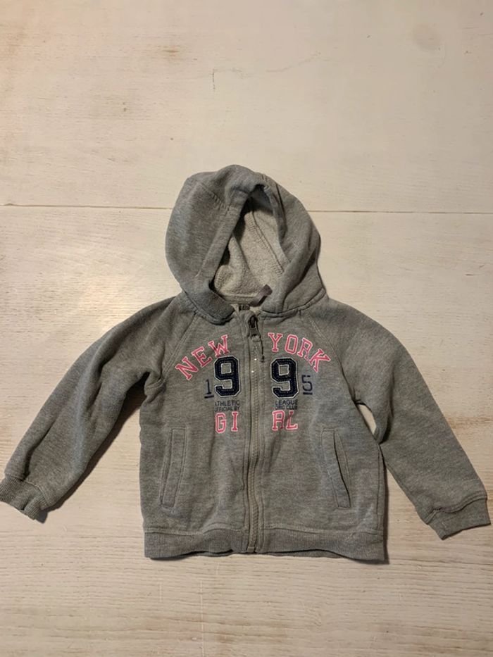 Pull/veste m orchestra 2 ans
