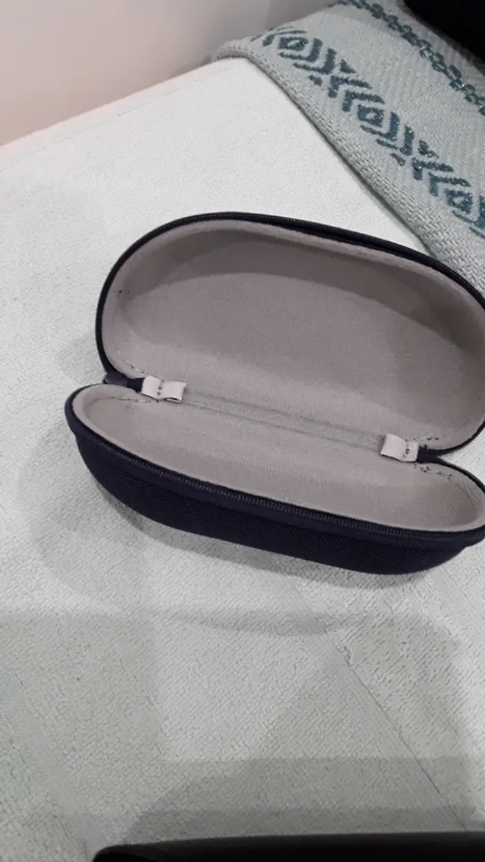 2 etuis lunettes , prix pour les 2* - photo numéro 6