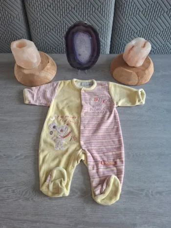 Pyjama velours taille 1 mois
