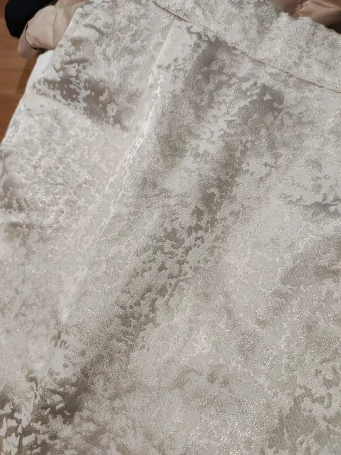 Jupe "La p'tite étoile" T.2 - beige irisé - Neuve - photo numéro 8