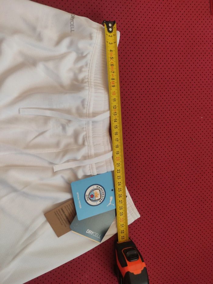 Short de foot Manchester City, Puma Authentique Officiel taille enfant 13/14 ans, Neuf - photo numéro 15