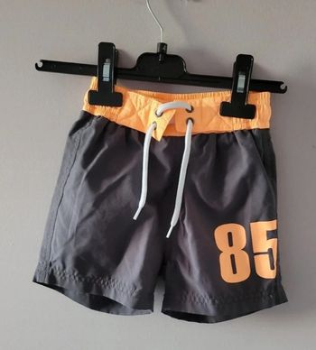 Short 3 ans