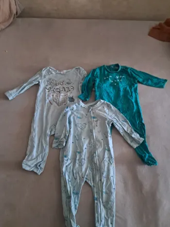 3 pyjamas 18 mois