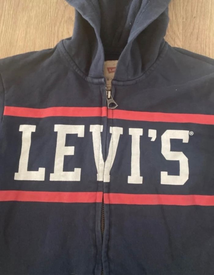 Veste Lévis