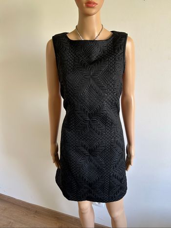 Robe noire sans manches Naf Naf taille 38 jamais portée