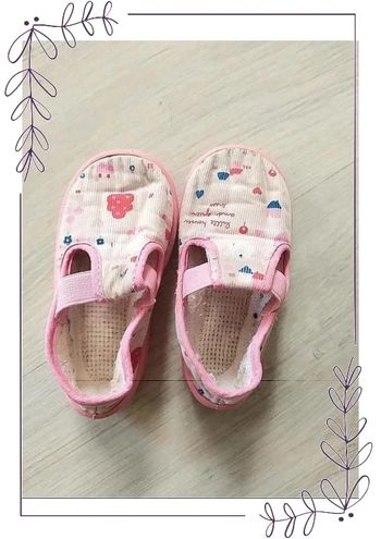 Chaussons bébé fille pointure 22