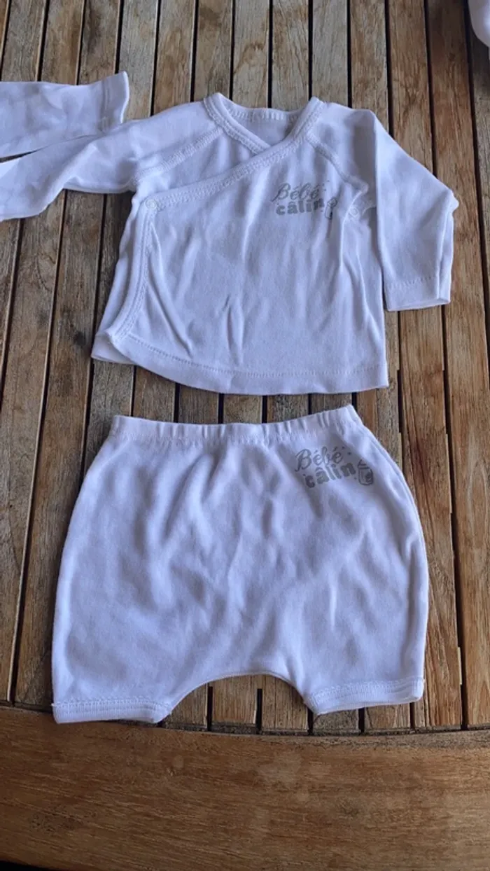 Lot de 2 ensembles shorty/t-shirt - 1 mois - photo numéro 2