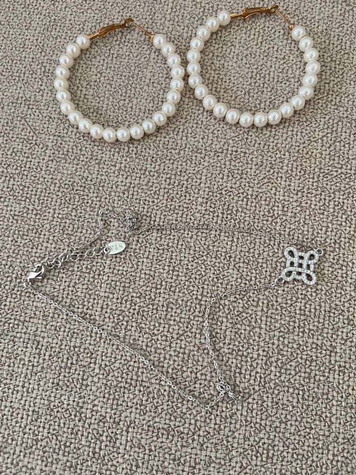 Lot Collier & Boucles d'Oreilles Perles Argentées Shein - photo numéro 3
