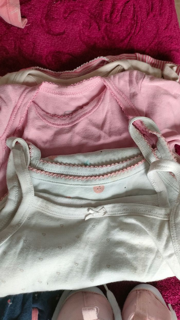 Lot de vêtements - photo numéro 4