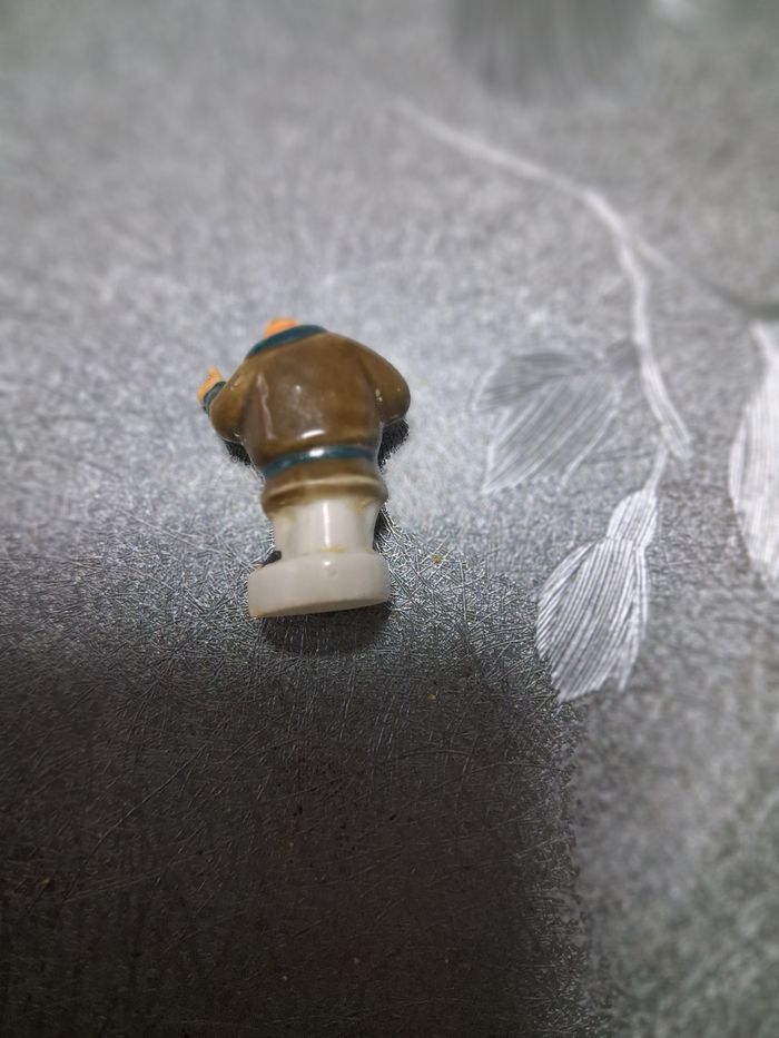 Fève. Chien po de Disney - photo numéro 3