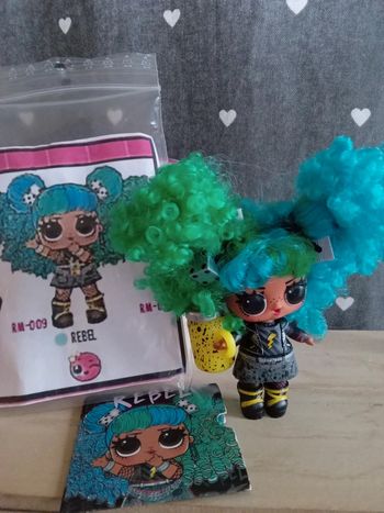 Poupée LOL Rebel