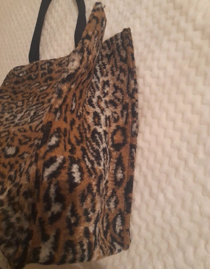 Sac à main fourre-tout motif léopard - photo numéro 6